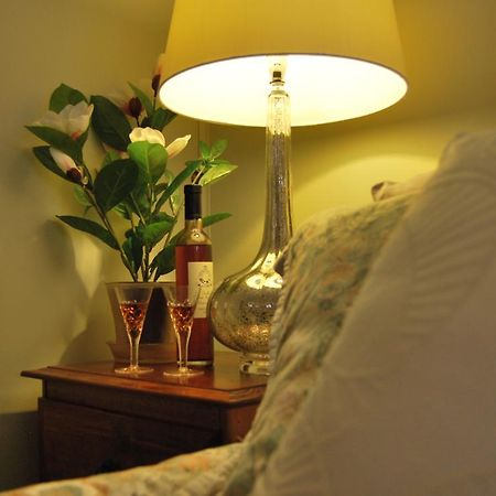 Cutmore Cottages - Meurants Manor Stanhope Gardens Room photo